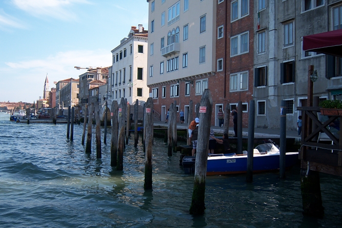 100_1719 small VENICE.jpg - 291151 Bytes